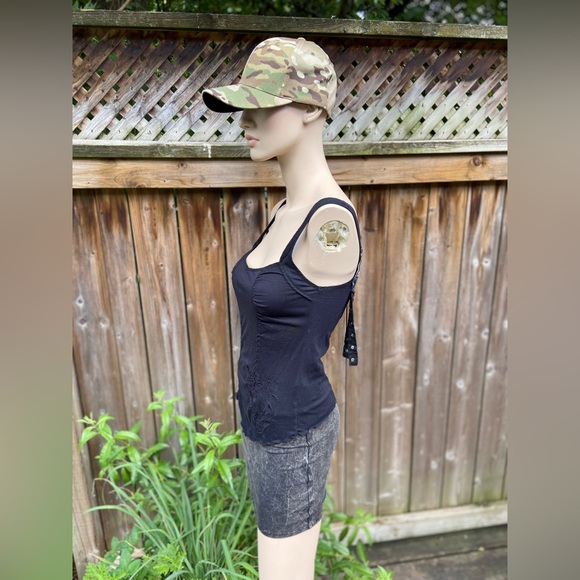 Y2K Edgy Asymmetrical Tank Top - Picture 5 of 12